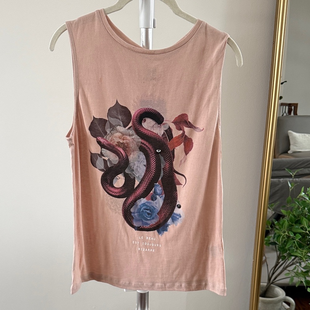 Stylish Pink Snake Print Muscle Tee
